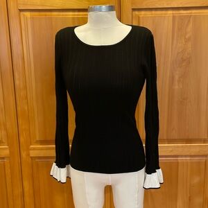 White House Black Market
Tipped bell light weight sweater